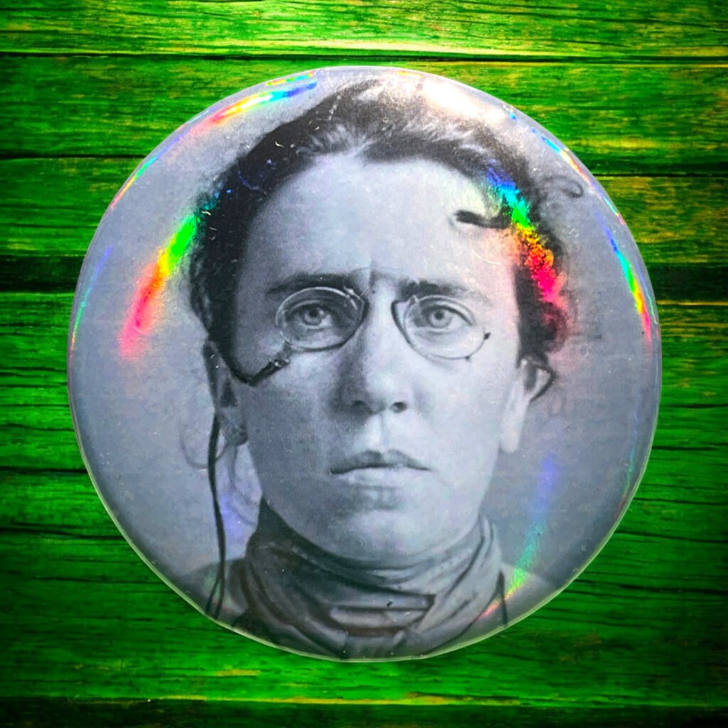 Badge holographique Emma Goldman