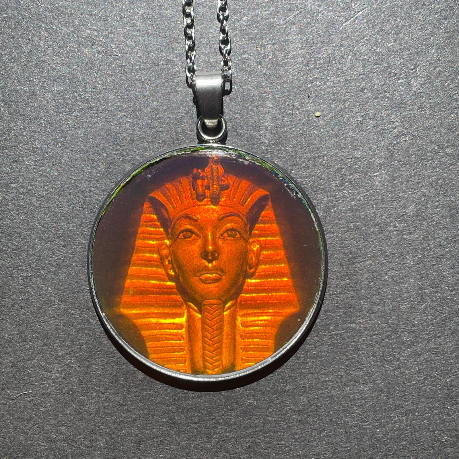 Pendentif hologramme pharaon 3D 30 mm/1,18 pouces, véritable hologramme vintage des années 90, holographie laser, Égypte, image 3D – Image 2