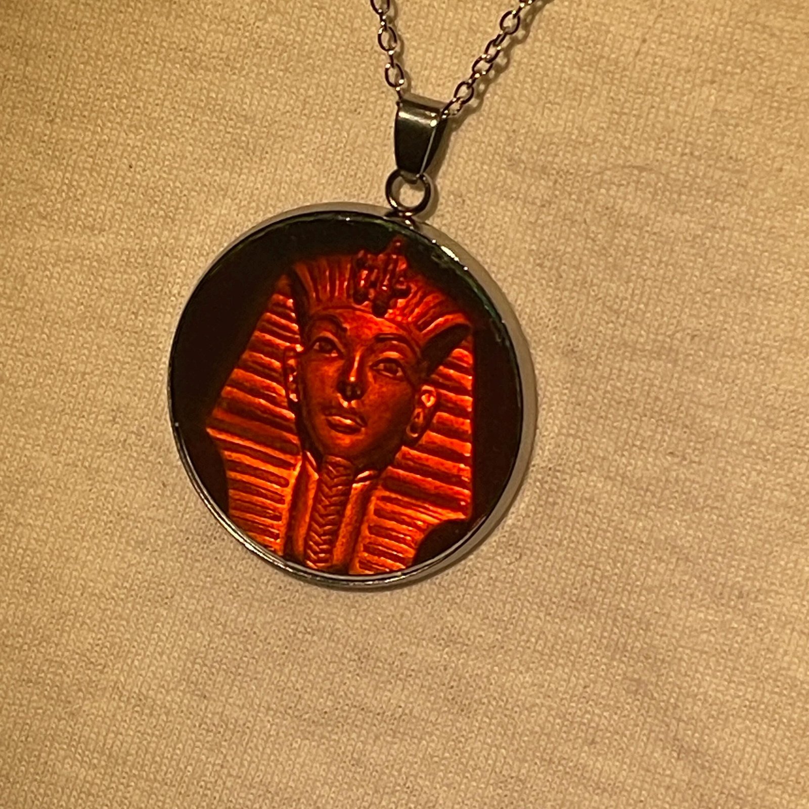 Pendentif hologramme pharaon 3D 30 mm/1,18 pouces, véritable hologramme vintage des années 90, holographie laser, Égypte, image 3D – Image 4