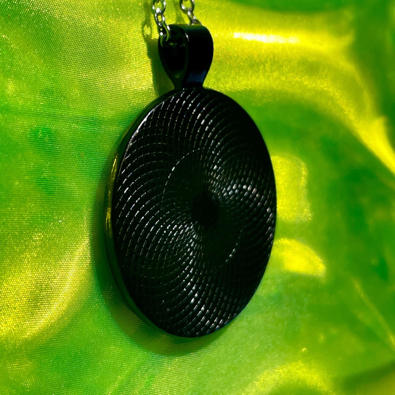 Pendentif hologramme vintage squelette La mort Grim Reaper 3D – Bijou gothique assemblé main en acier – Collier homme femme, Halloween – Image 7