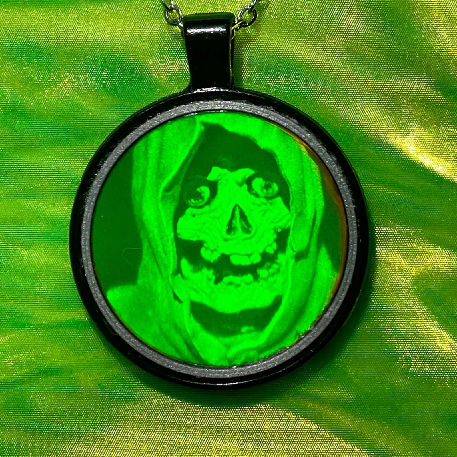 Pendentif hologramme vintage squelette La mort Grim Reaper 3D – Bijou gothique assemblé main en acier – Collier homme femme, Halloween