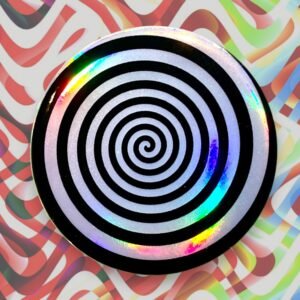 Badge Spirale Hypnotique Noire aux Reflets Holographiques – Tourbillon Op Art – 44 mm  – Design Psychédélique – Fait Main