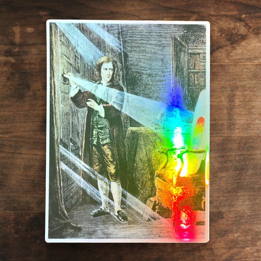 Autocollant Holographique Newton & le Prisme  – Opticks (1704), Effet Arc-en-Ciel  Cadeau Scientifique, Sticker 9 × 6,5 cm en Vinyle Laminé
